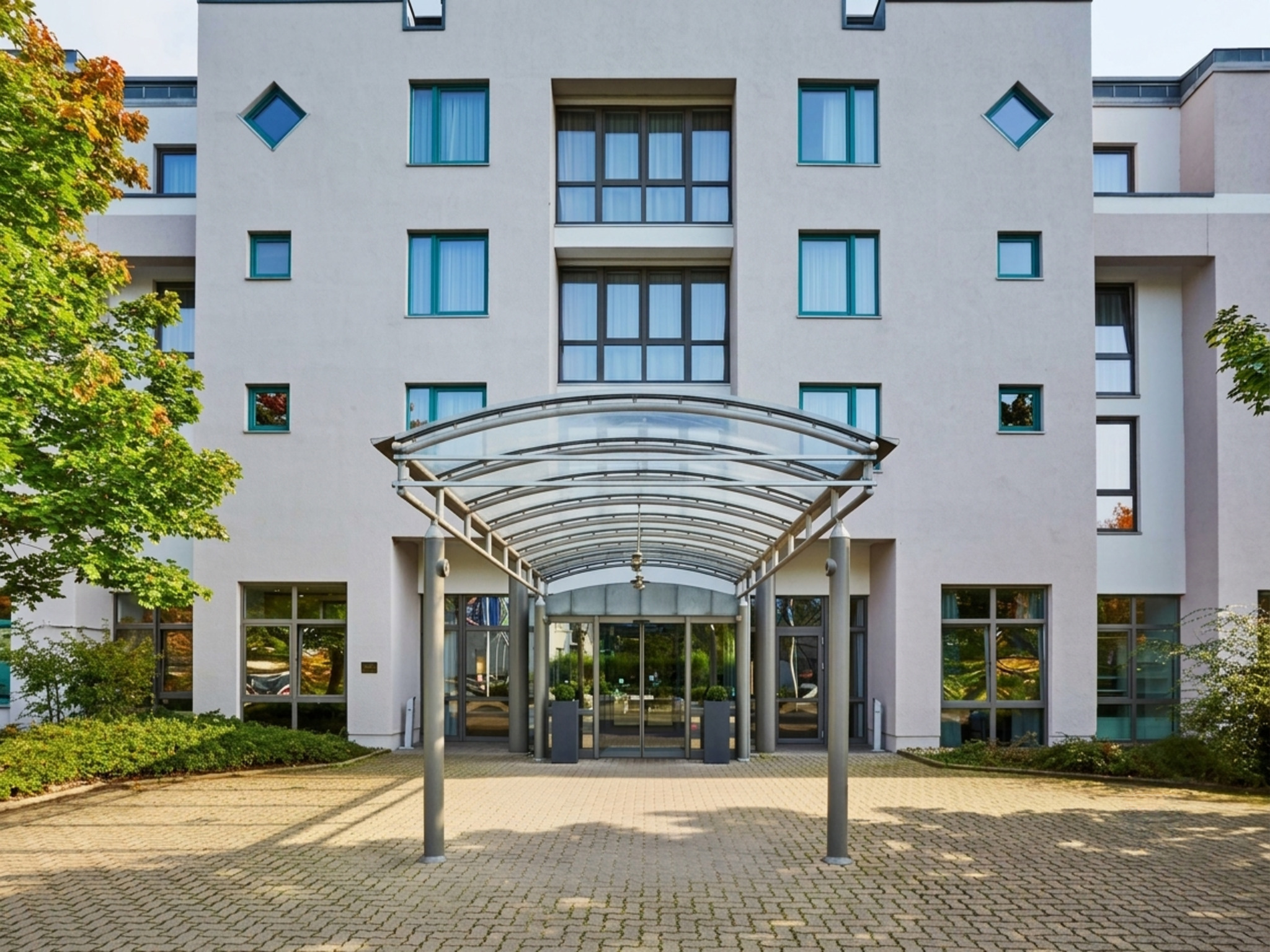 Sunday Hotel Hannover exterior